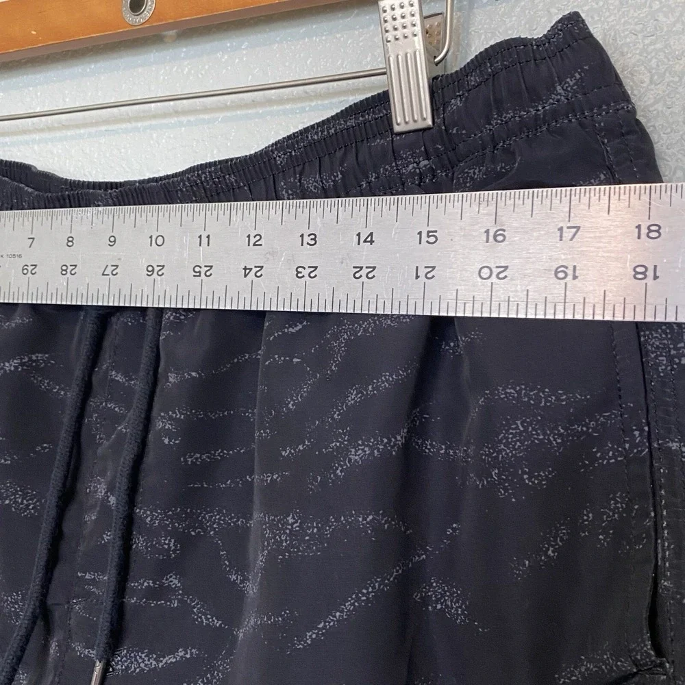 KSUBI Tiger Stripe men's XL Board Shorts Whip Print Mesh Lined Rare‎ HTF Shorts